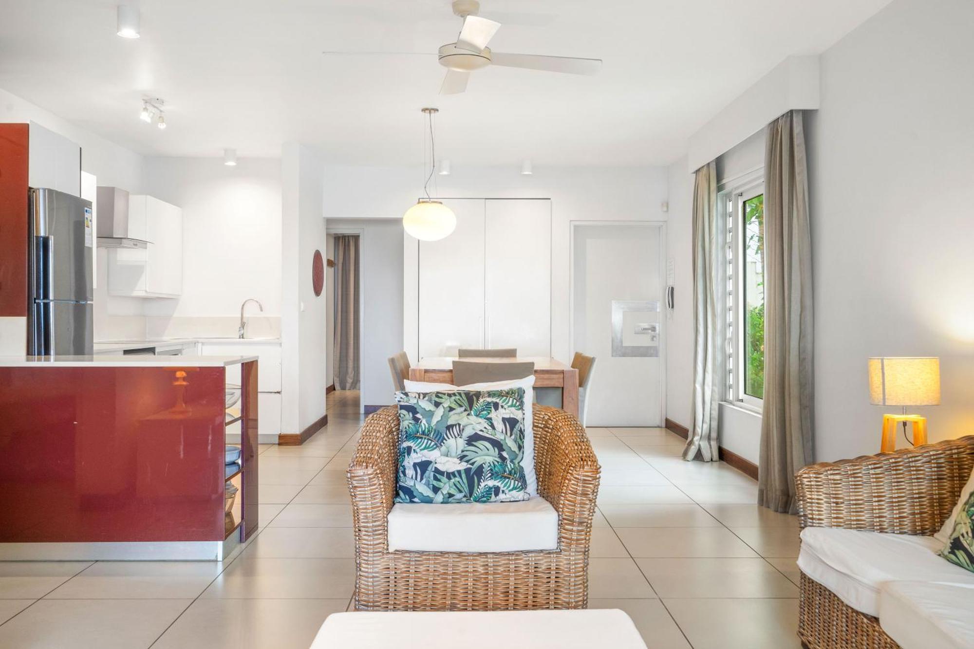 Kanope Bay - Holiday Beachfront Apartments Pointe aux Biches エクステリア 写真