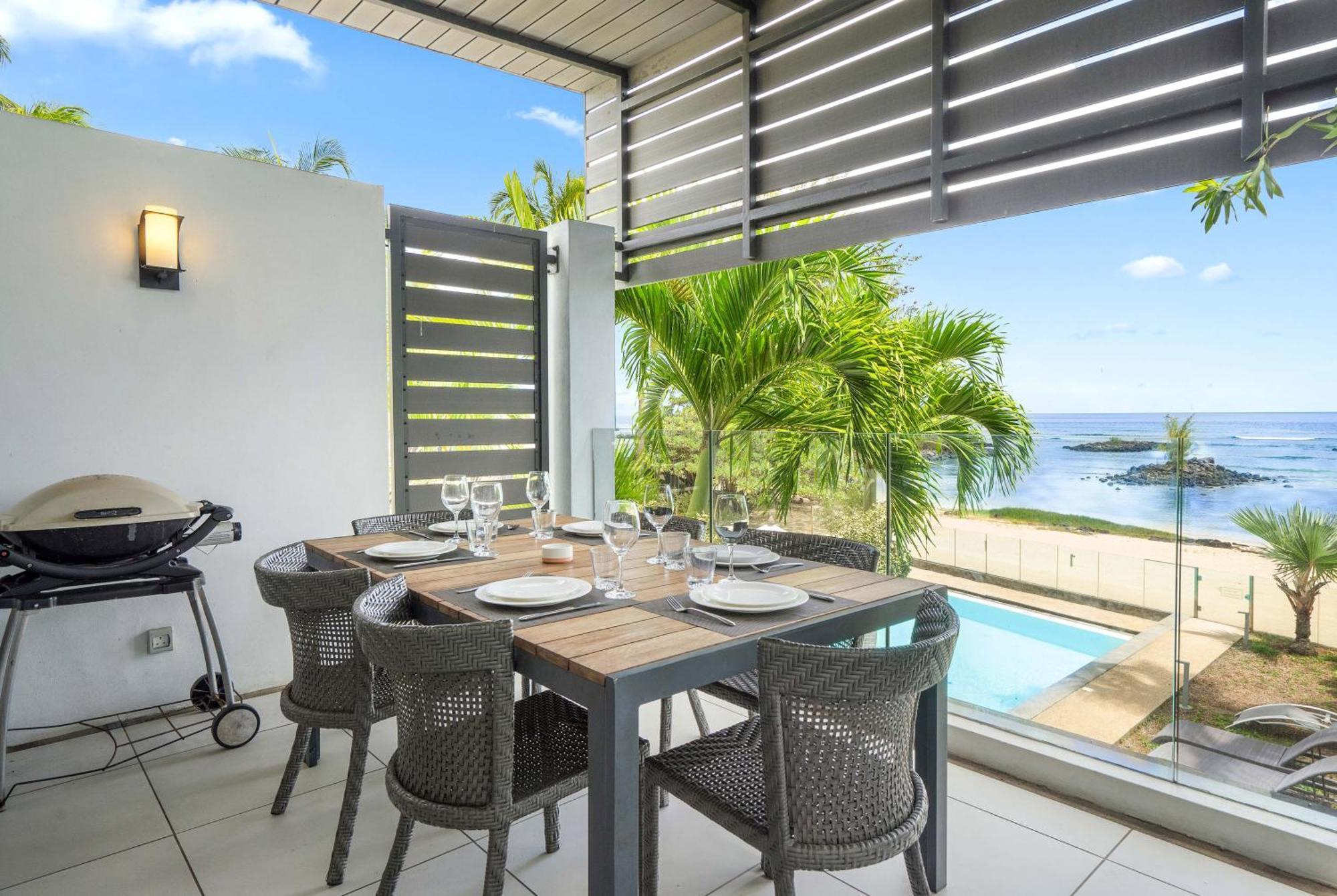 Kanope Bay - Holiday Beachfront Apartments Pointe aux Biches エクステリア 写真
