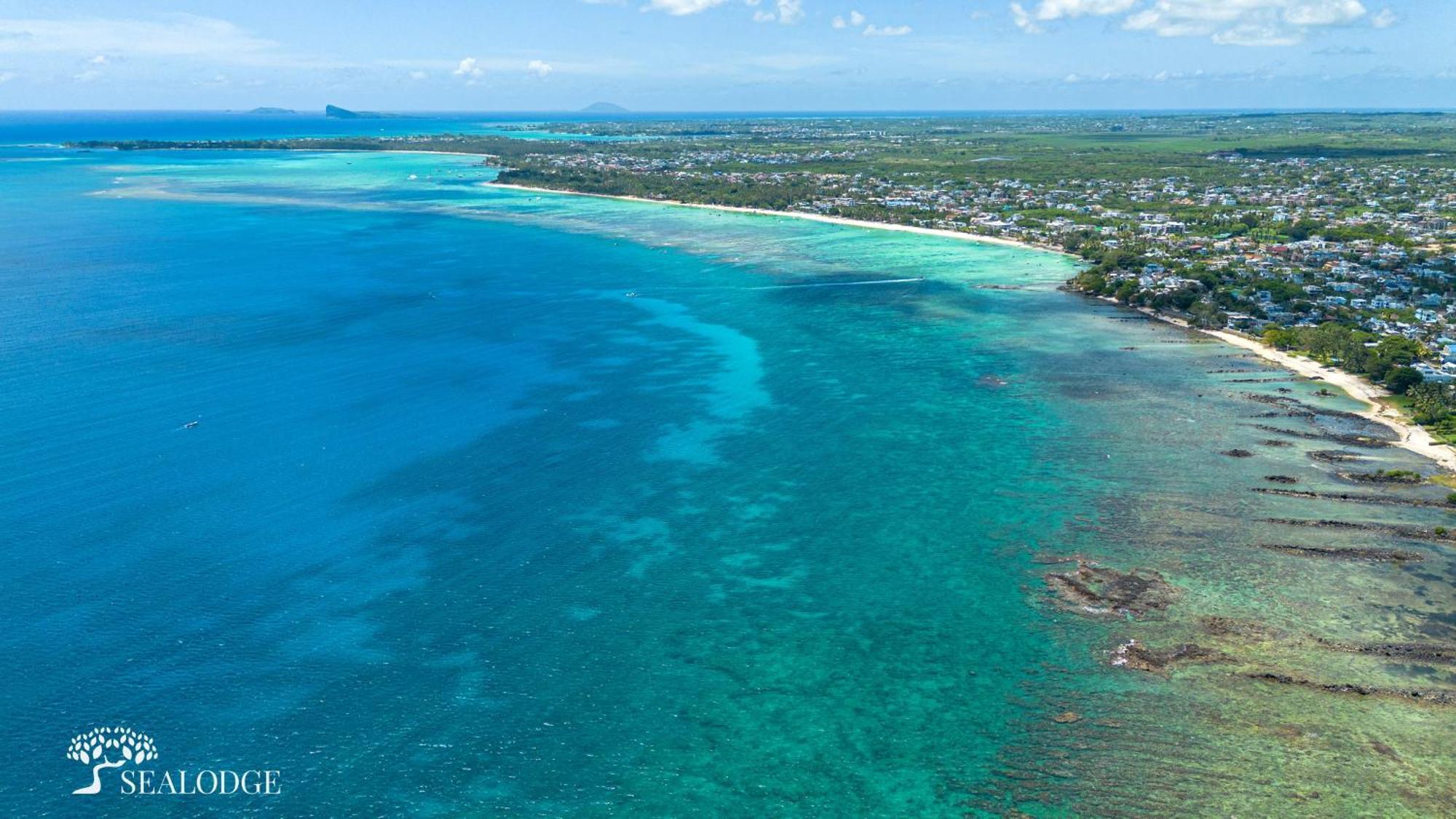 Kanope Bay - Holiday Beachfront Apartments Pointe aux Biches エクステリア 写真