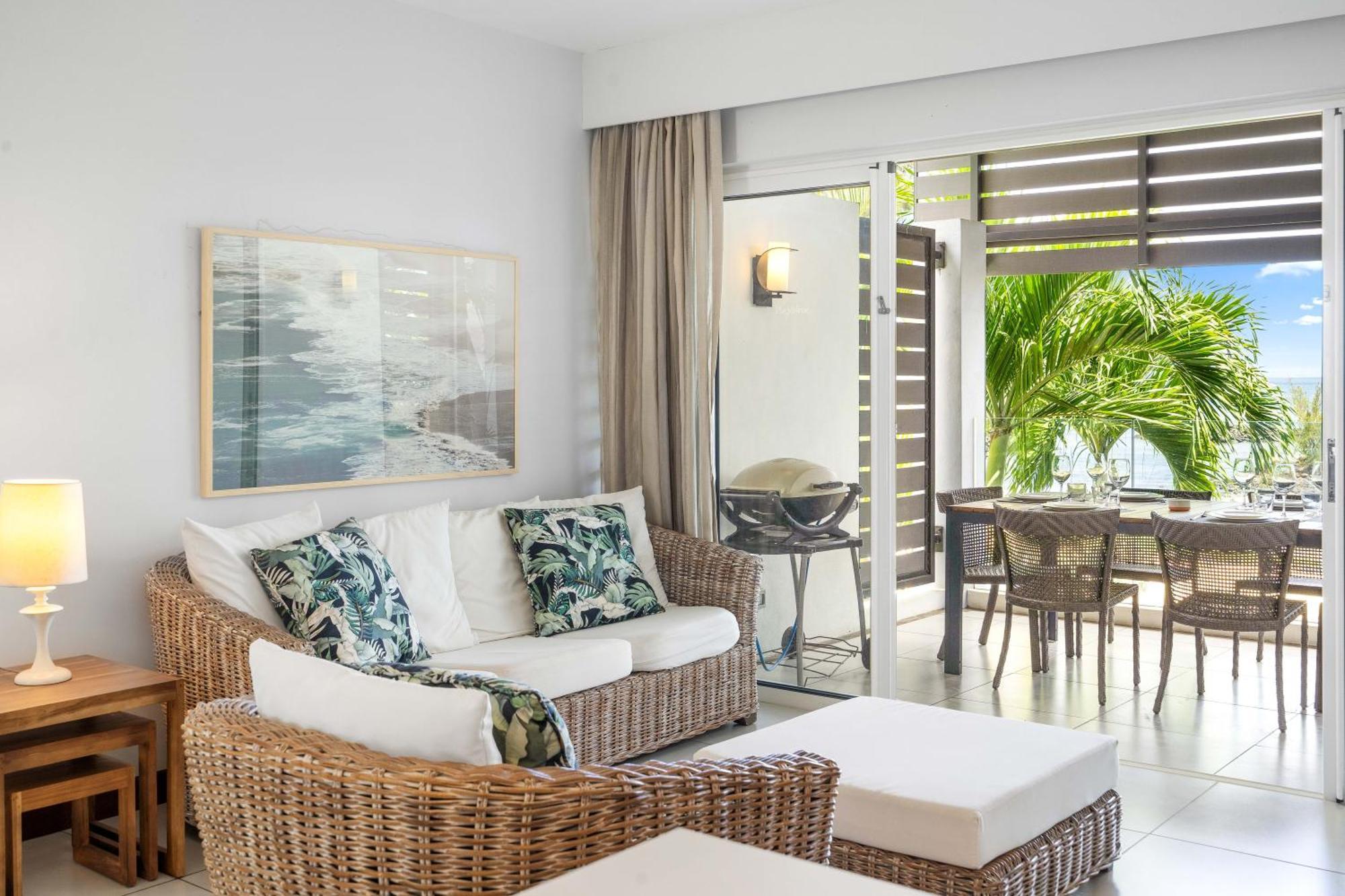 Kanope Bay - Holiday Beachfront Apartments Pointe aux Biches エクステリア 写真