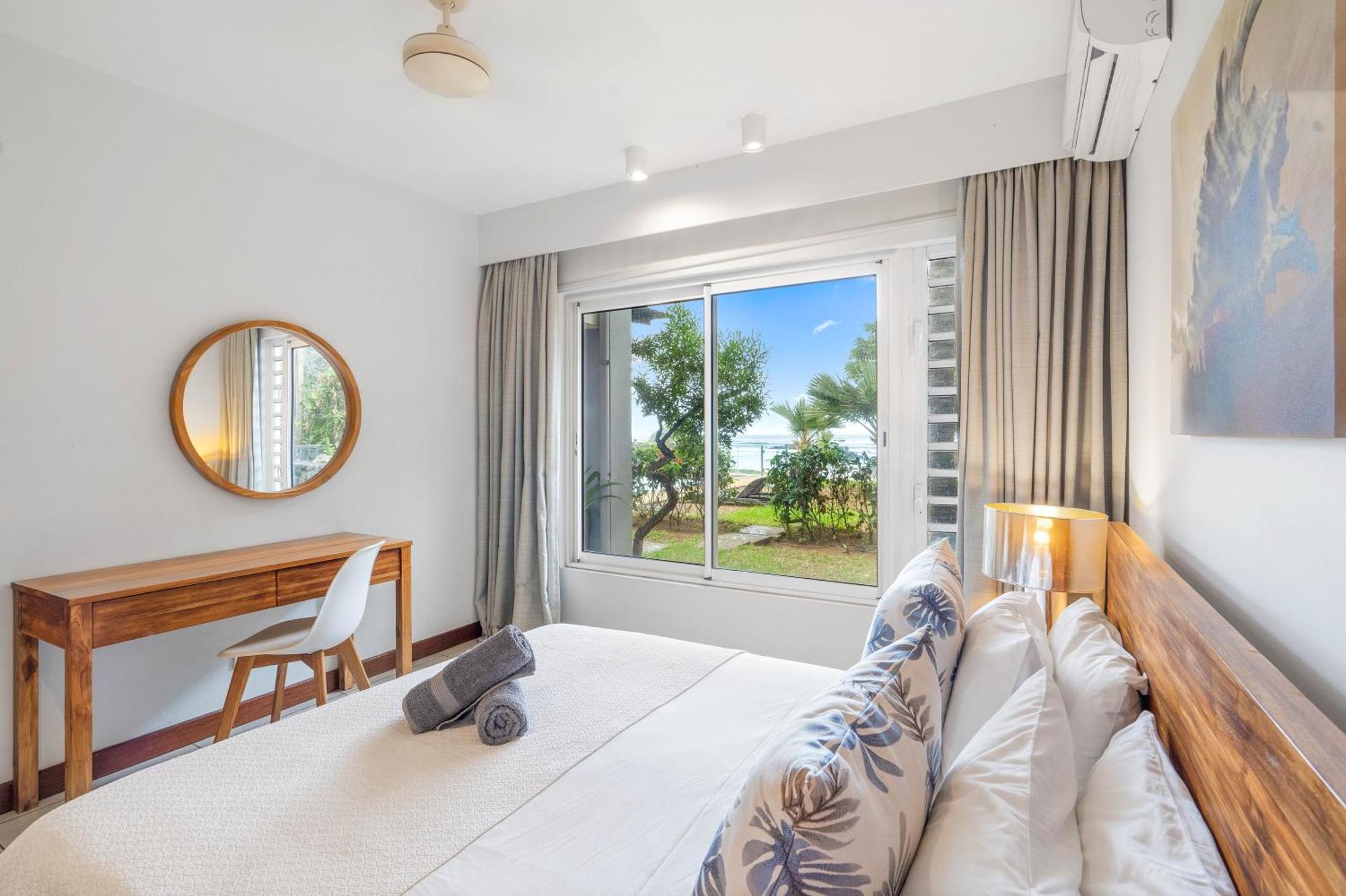 Kanope Bay - Holiday Beachfront Apartments Pointe aux Biches エクステリア 写真