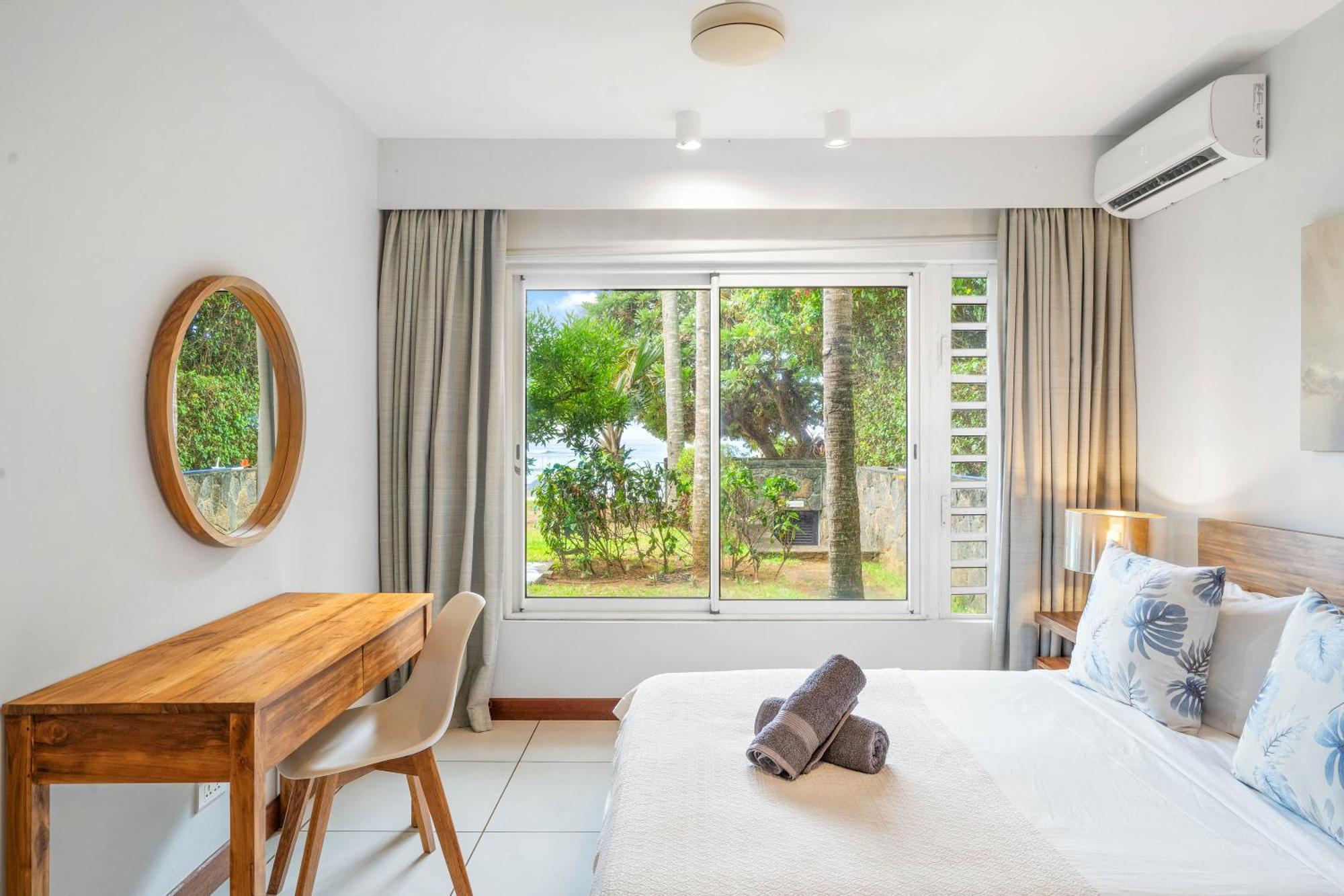 Kanope Bay - Holiday Beachfront Apartments Pointe aux Biches エクステリア 写真