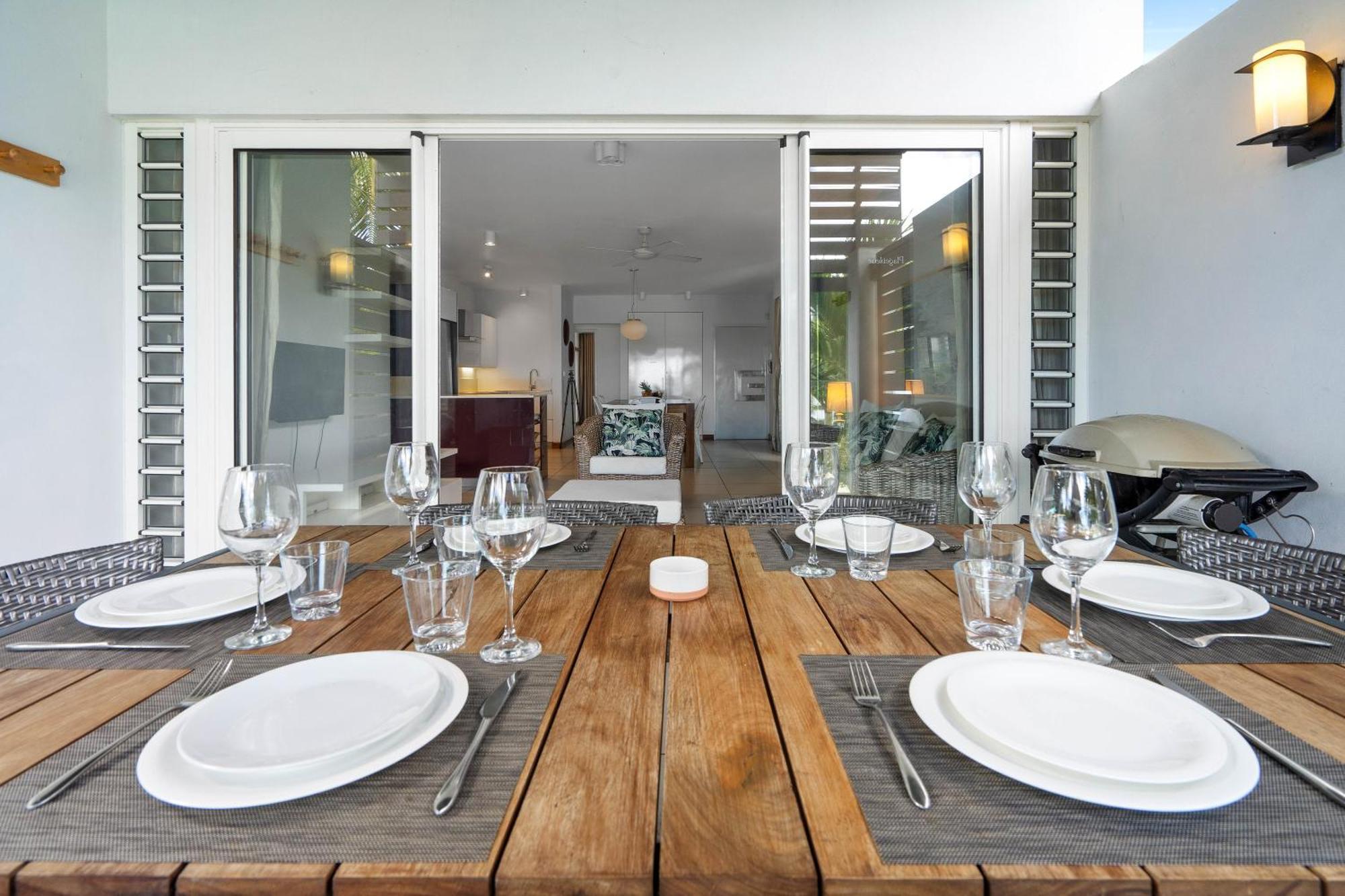 Kanope Bay - Holiday Beachfront Apartments Pointe aux Biches エクステリア 写真